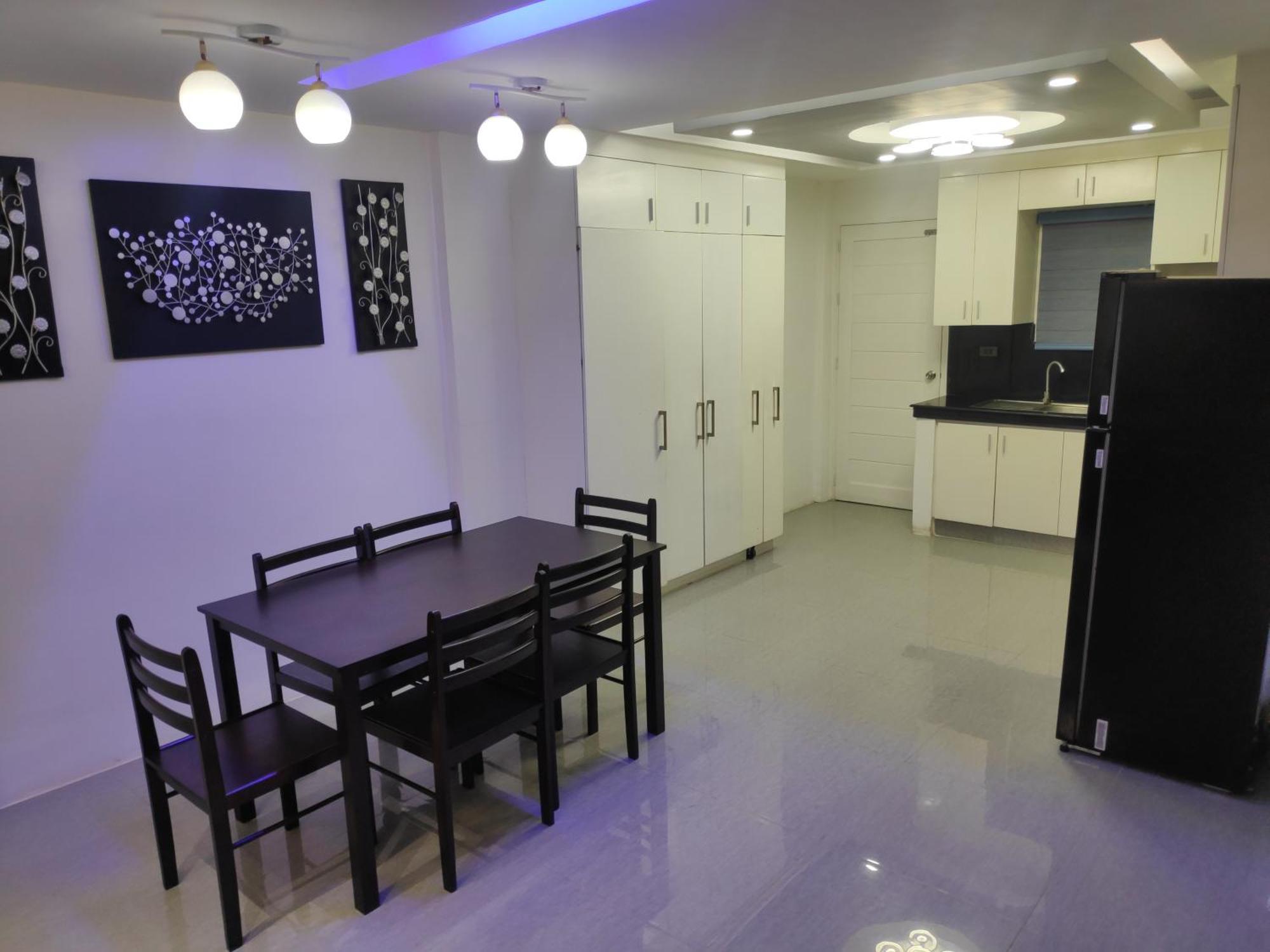 Tagaytay Staycation By Naya And Darla W Free Swimming Pool, Wifi & Netflix Tagaytay City Kültér fotó