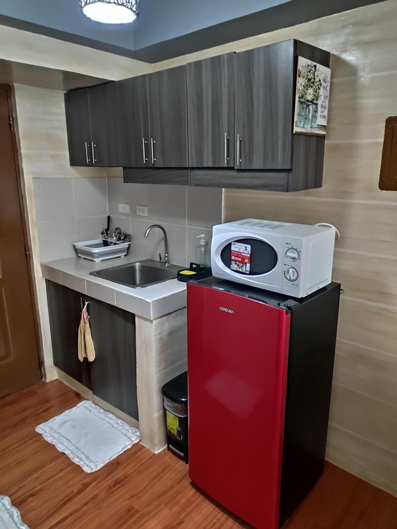 Tagaytay Staycation By Naya And Darla W Free Swimming Pool, Wifi & Netflix Tagaytay City Kültér fotó