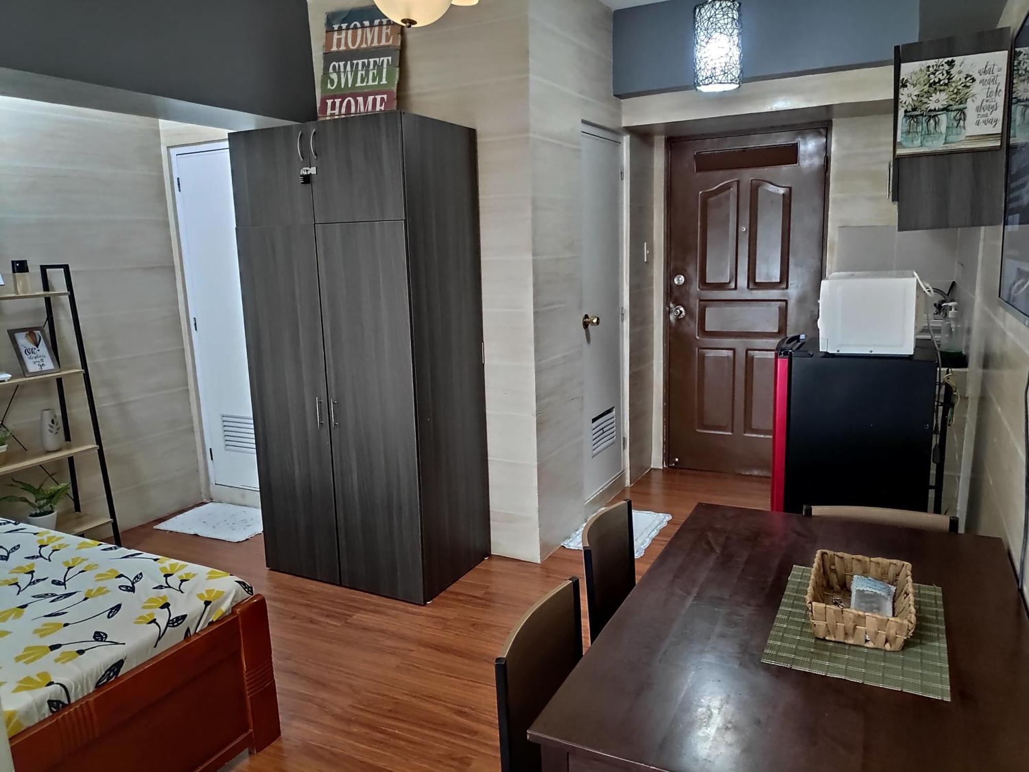 Tagaytay Staycation By Naya And Darla W Free Swimming Pool, Wifi & Netflix Tagaytay City Kültér fotó