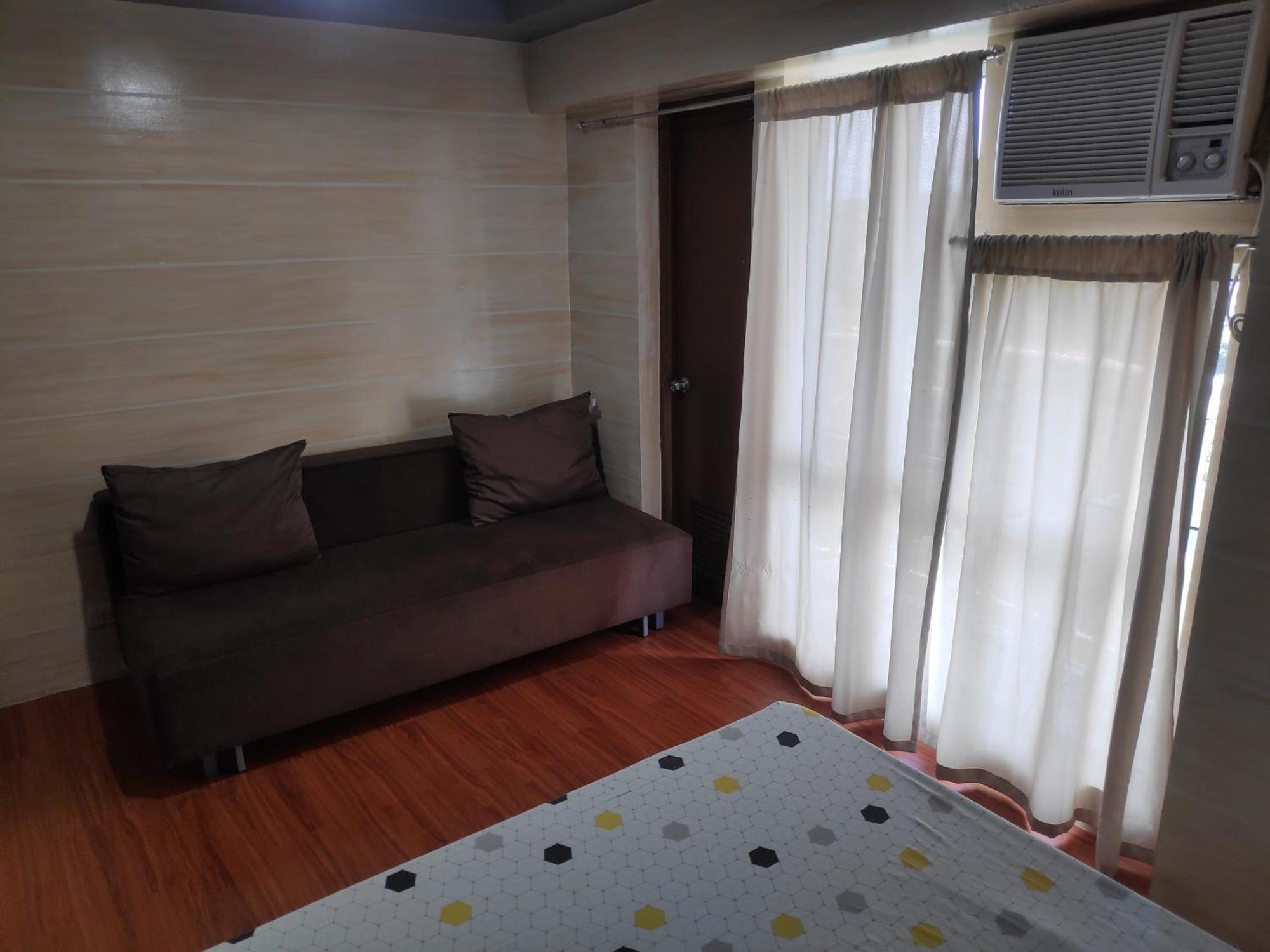 Tagaytay Staycation By Naya And Darla W Free Swimming Pool, Wifi & Netflix Tagaytay City Kültér fotó