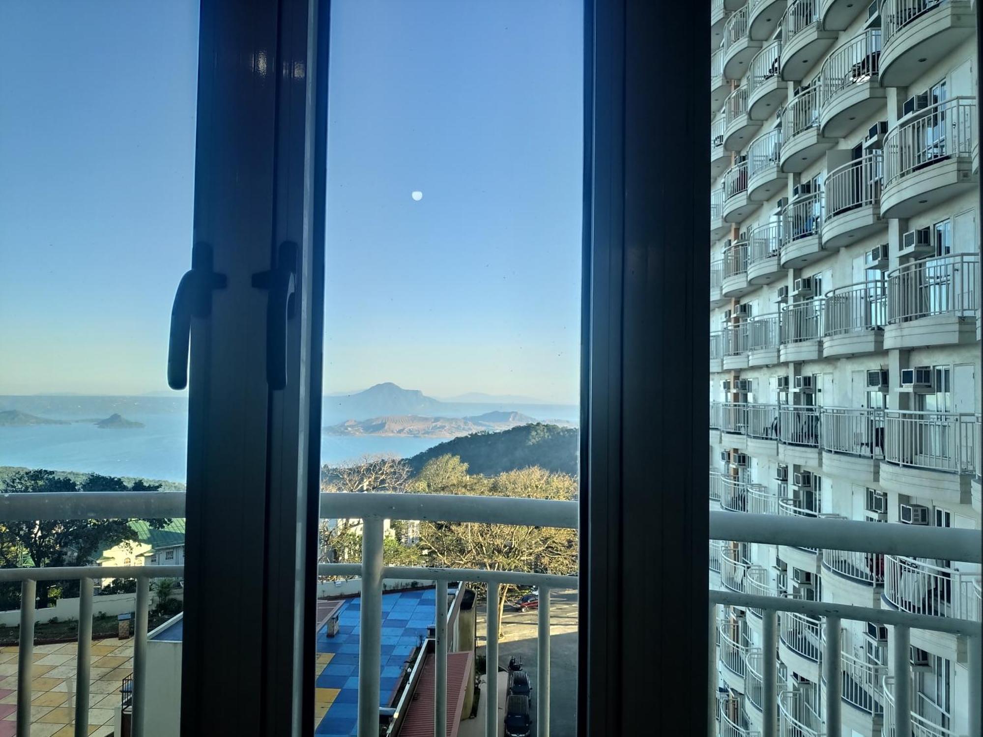 Tagaytay Staycation By Naya And Darla W Free Swimming Pool, Wifi & Netflix Tagaytay City Kültér fotó