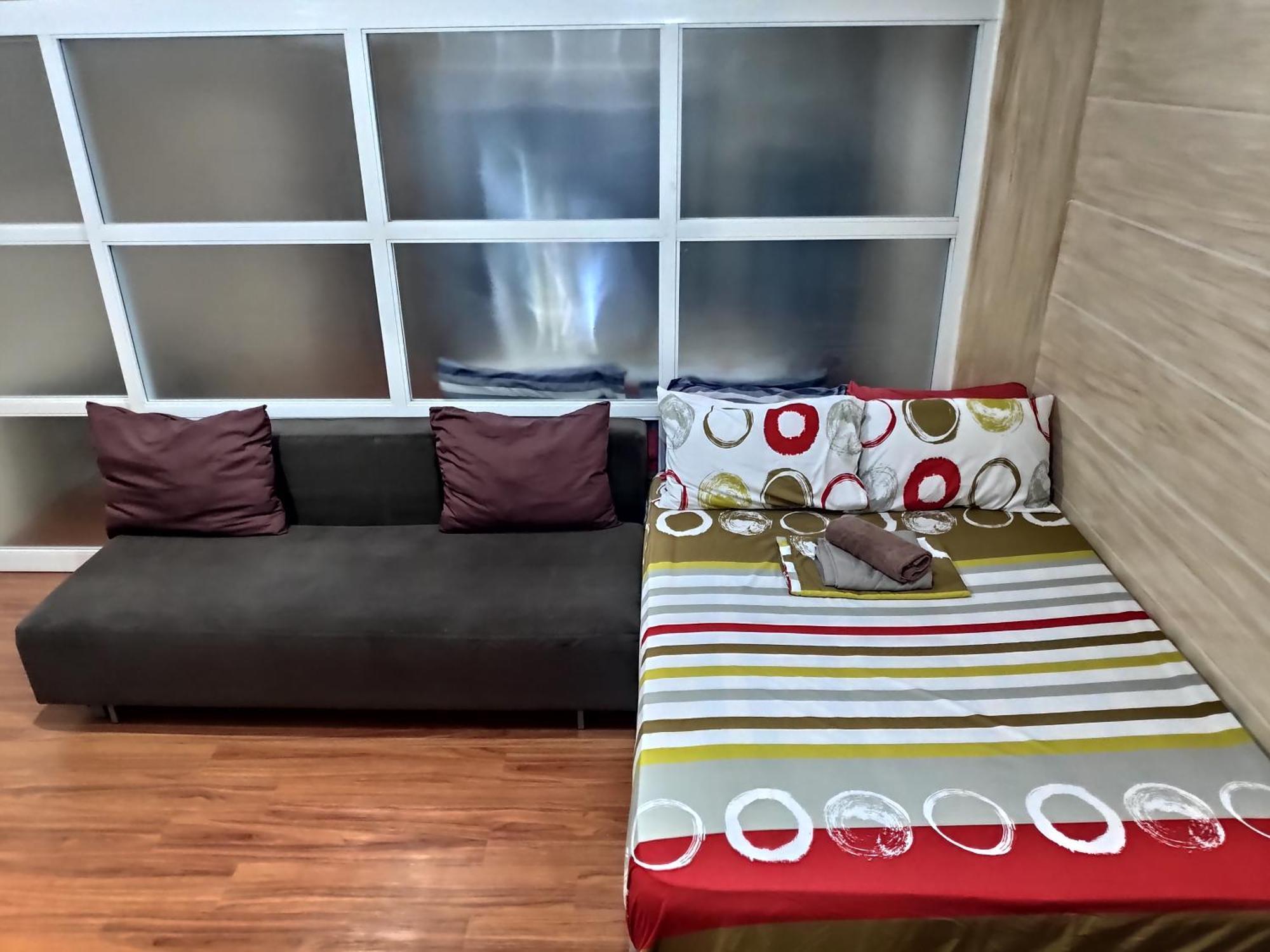 Tagaytay Staycation By Naya And Darla W Free Swimming Pool, Wifi & Netflix Tagaytay City Kültér fotó